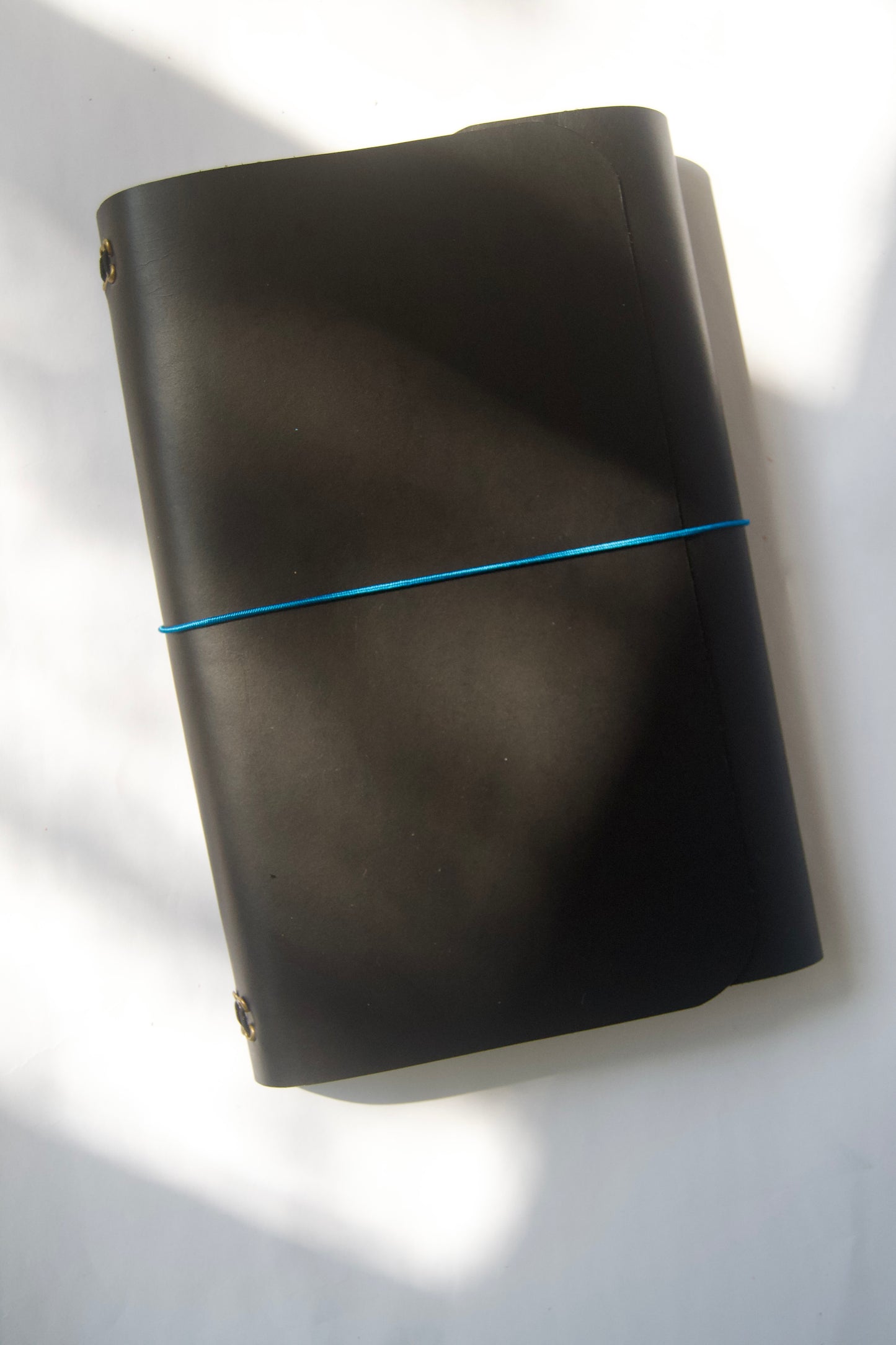 The Leather Folio in A6