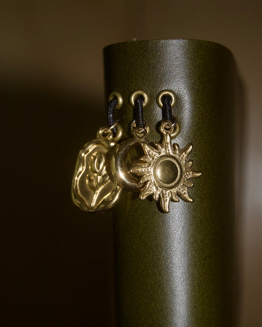 Charms [L]
