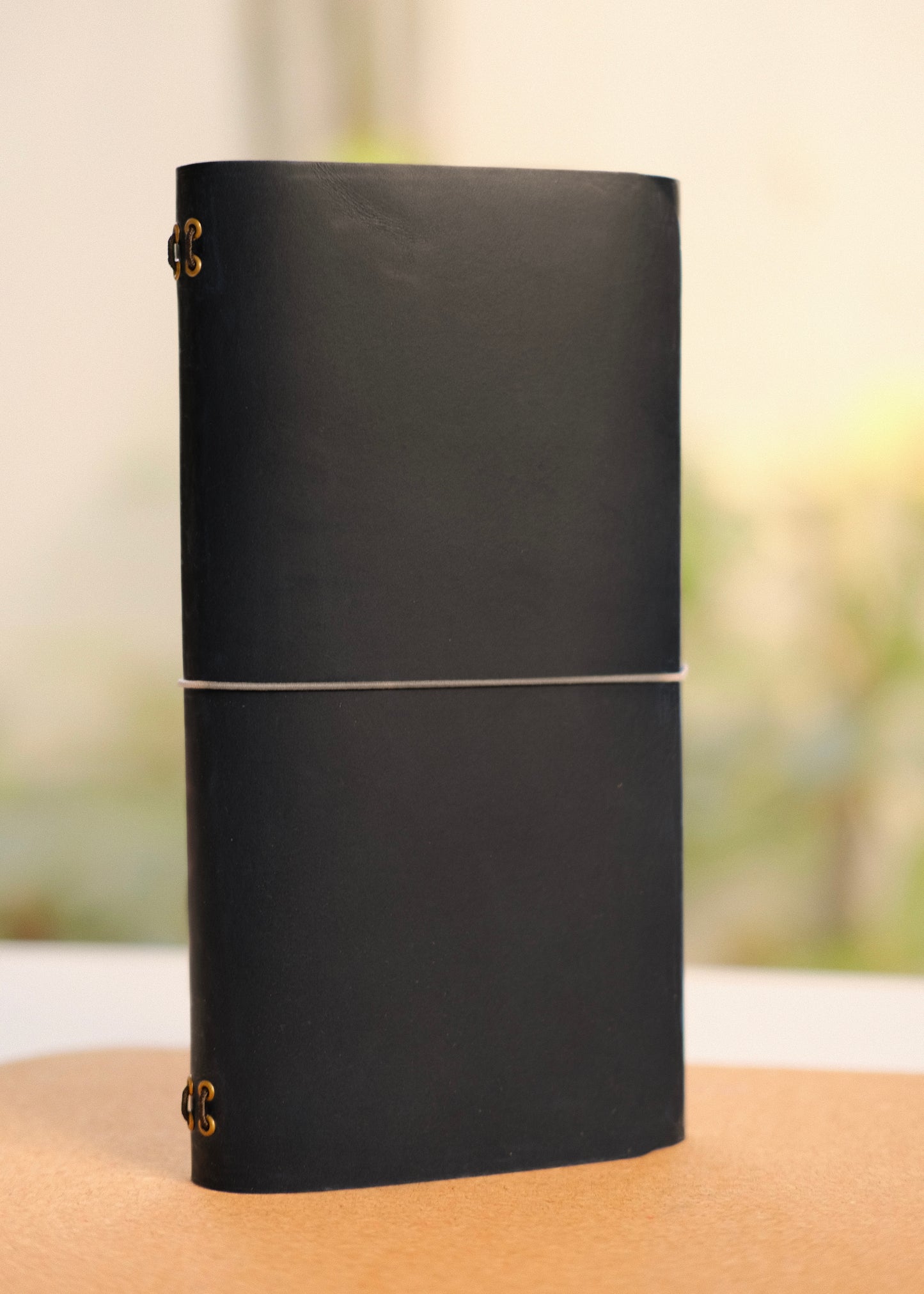 [ONHAND] The Leather Folio [Traveler's]