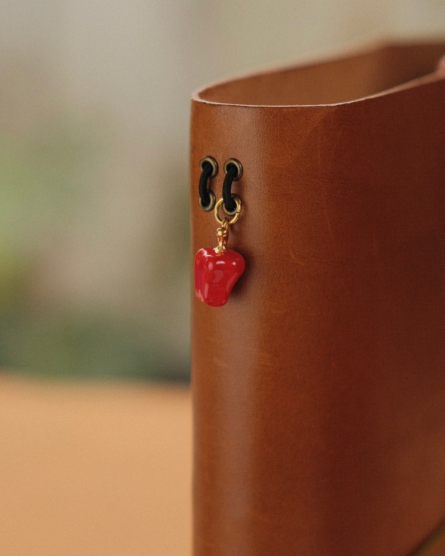 Charms [L]
