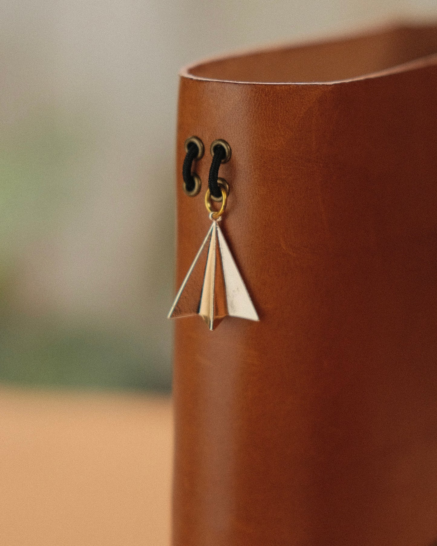 Charms [L]