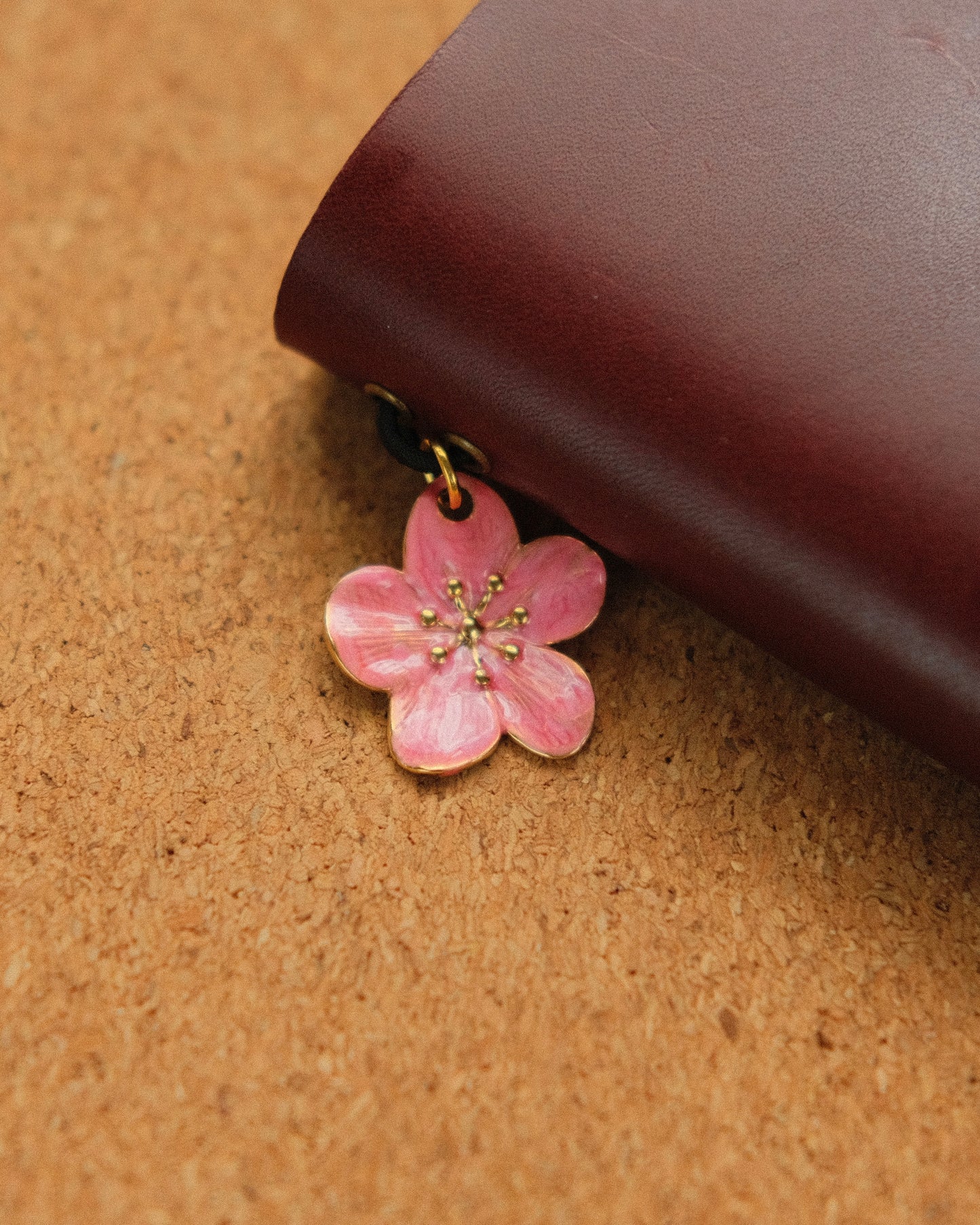Charms [L]