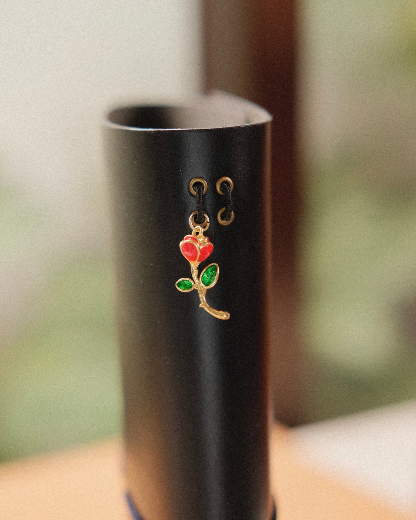 Charms [L]